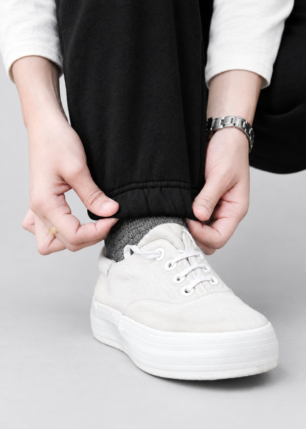 Women’s Black Fleece Cargo Joggers with 5 Pockets – FNT 010